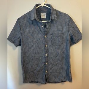 American Eagle Button Down